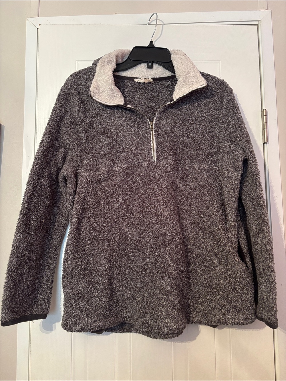 entro Gray Sherpa Half-Zip Pullover with Cream Collar